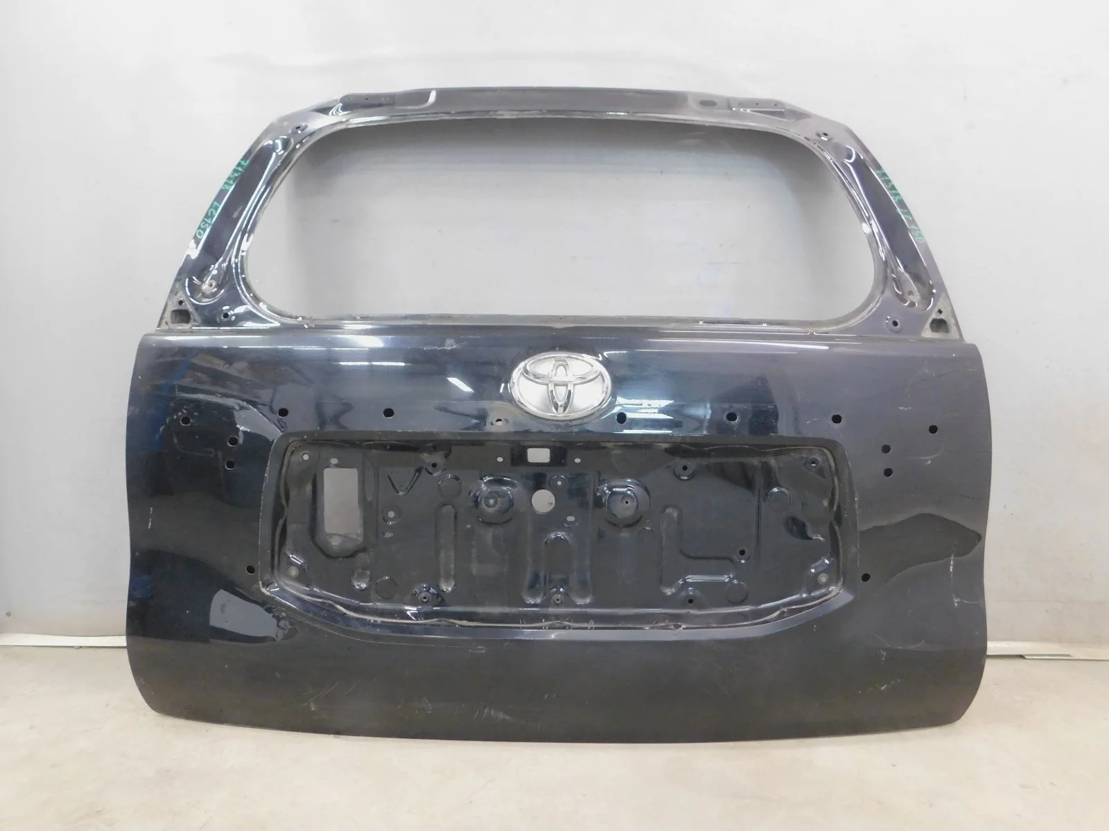 Дверь багажника Toyota Land Cruiser Prado