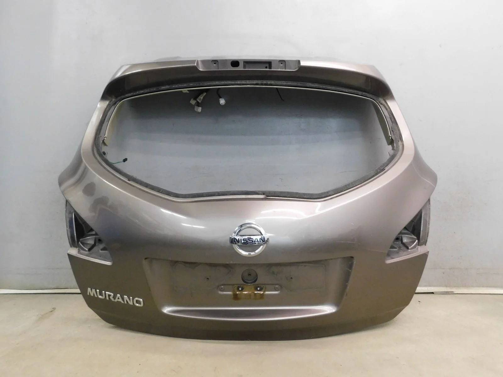 Дверь багажника Nissan Murano