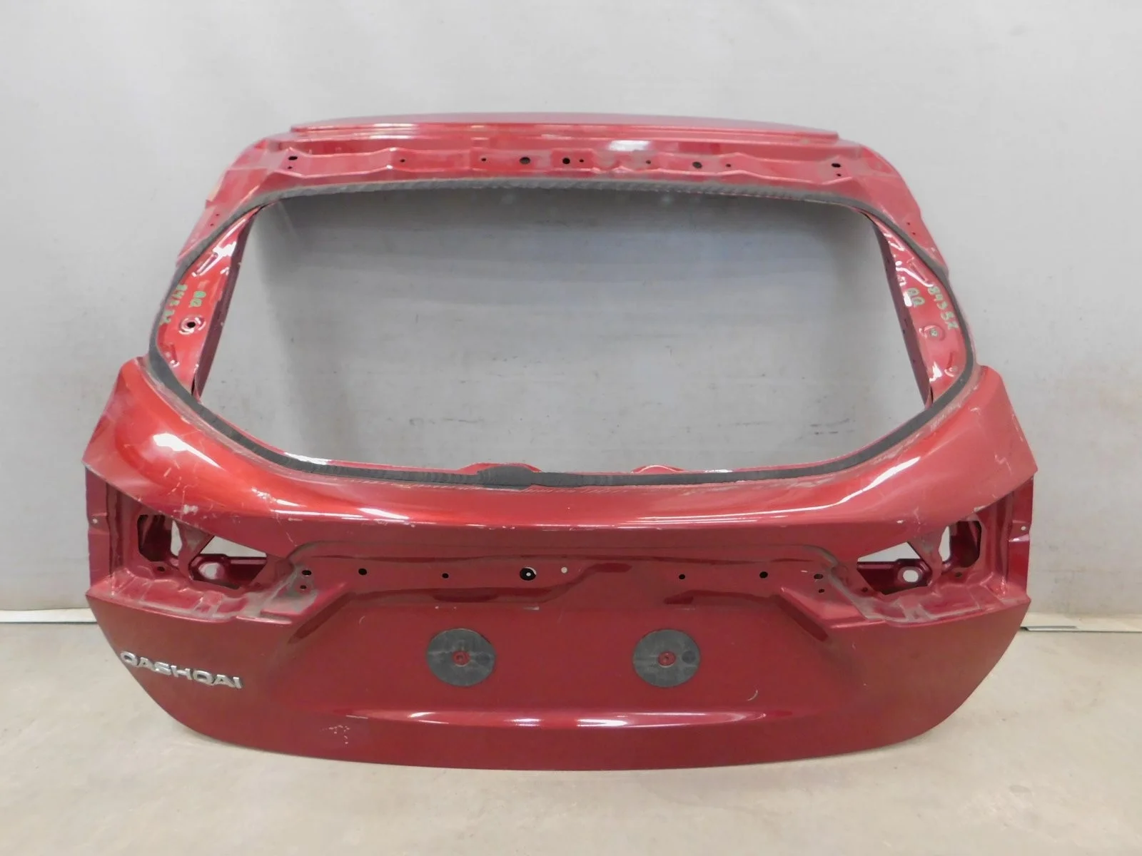 Дверь багажника Nissan Qashqai