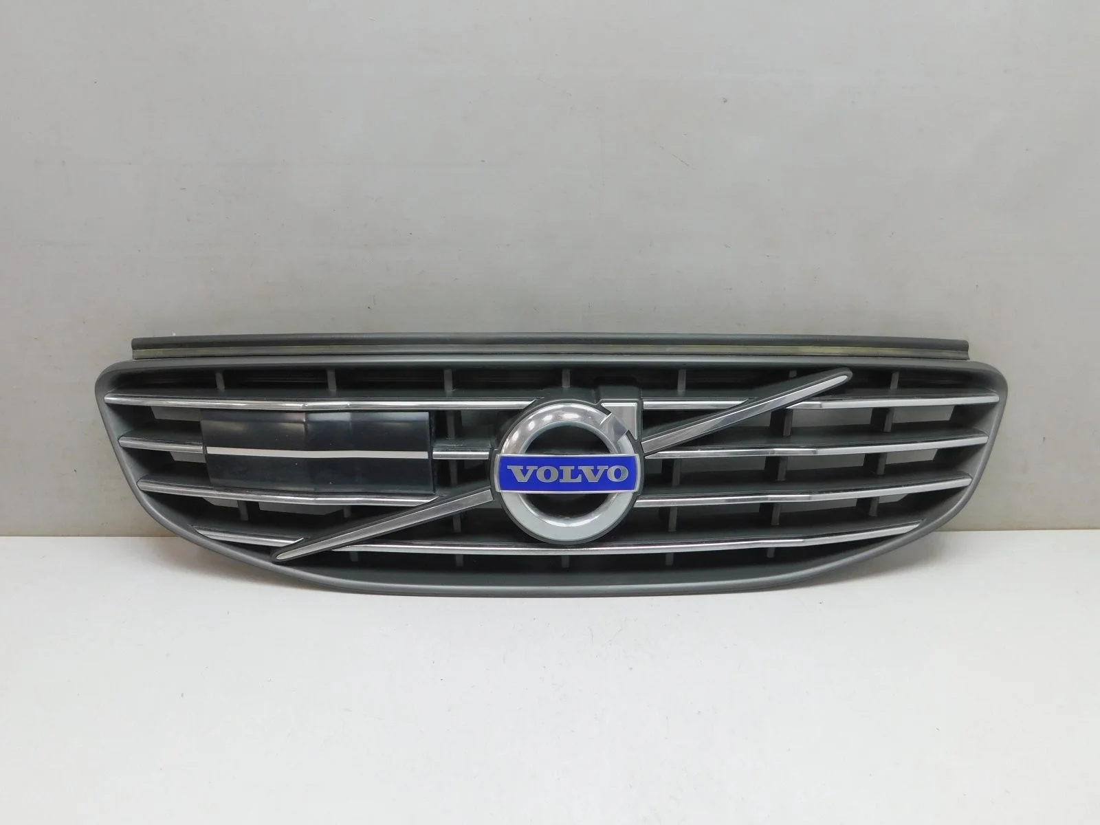 Решетка радиатора Volvo XC60