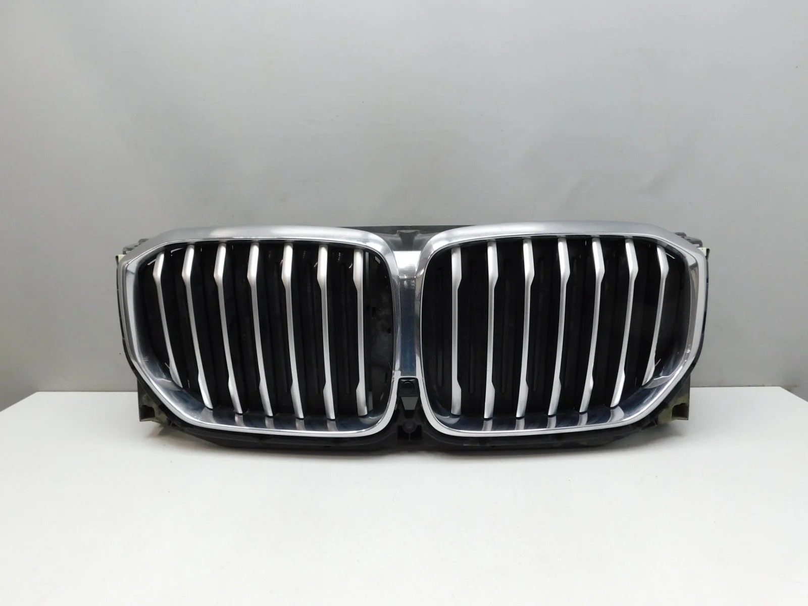 Решетка радиатора BMW X5