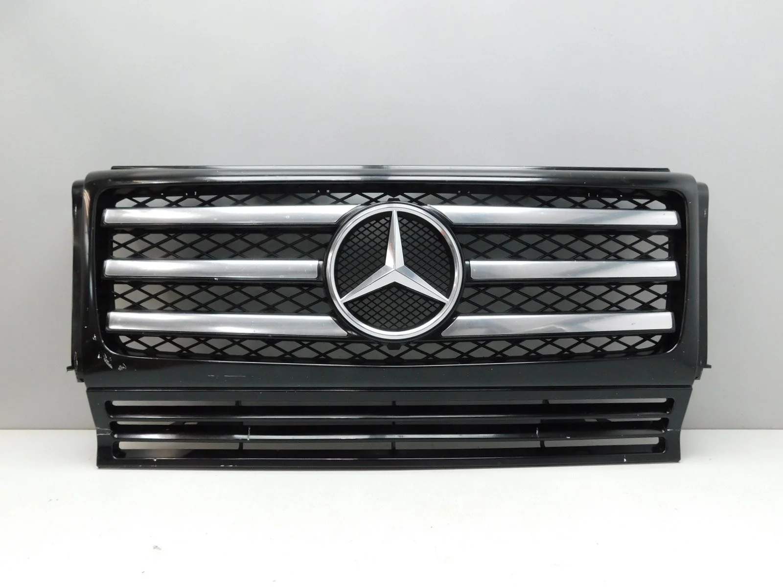 Решетка радиатора Mercedes-Benz G-Class