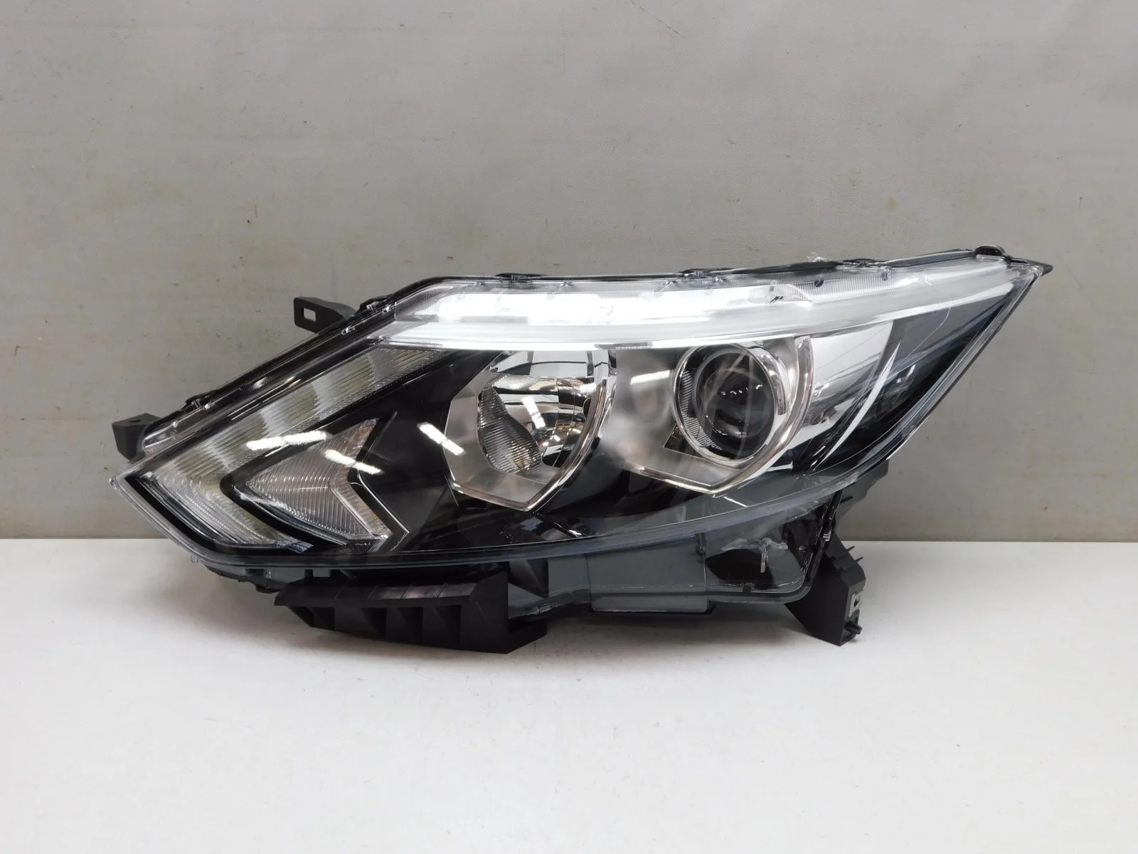 Фара левая Nissan Qashqai