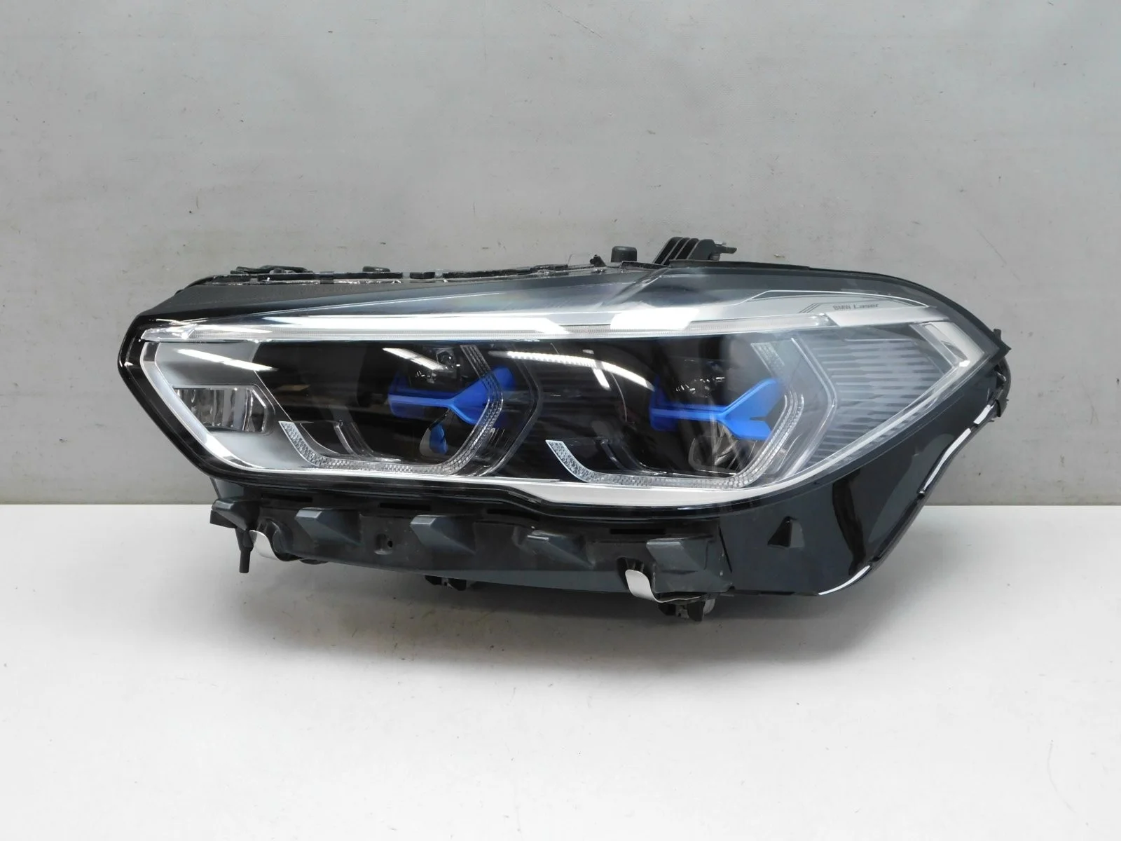 Фара левая BMW X5