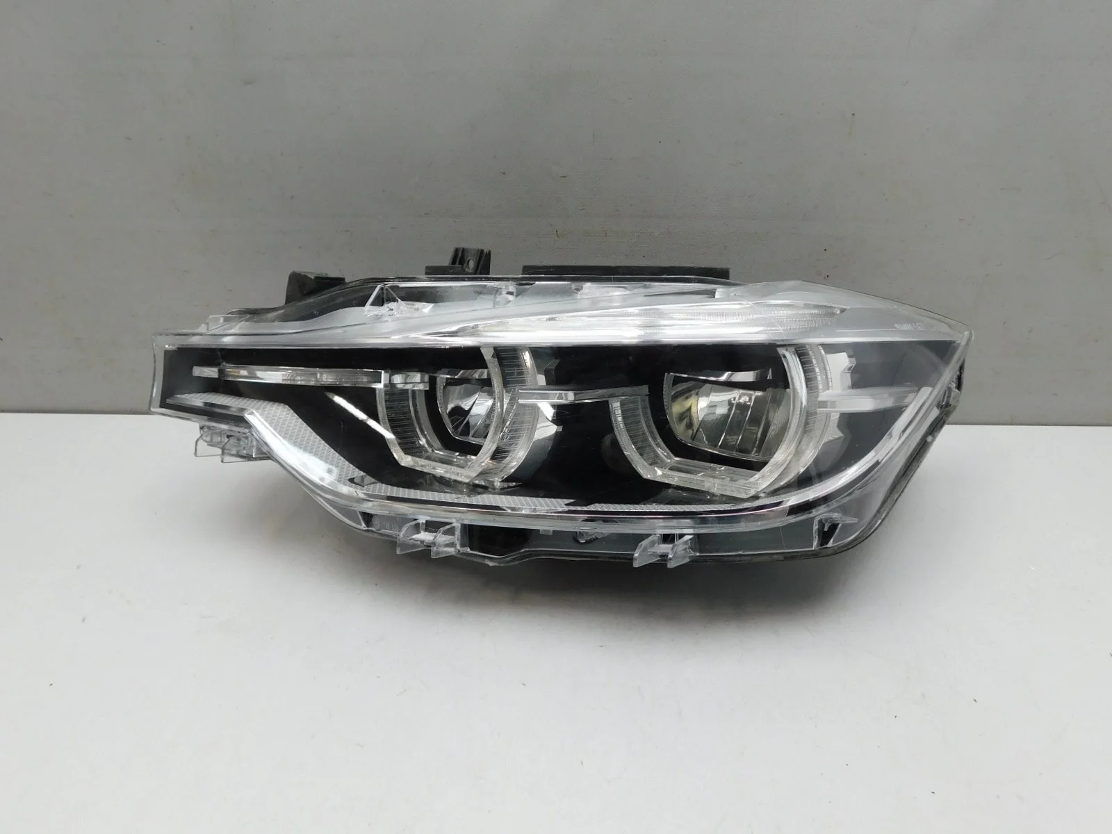 Фара левая BMW 3-Series/M3