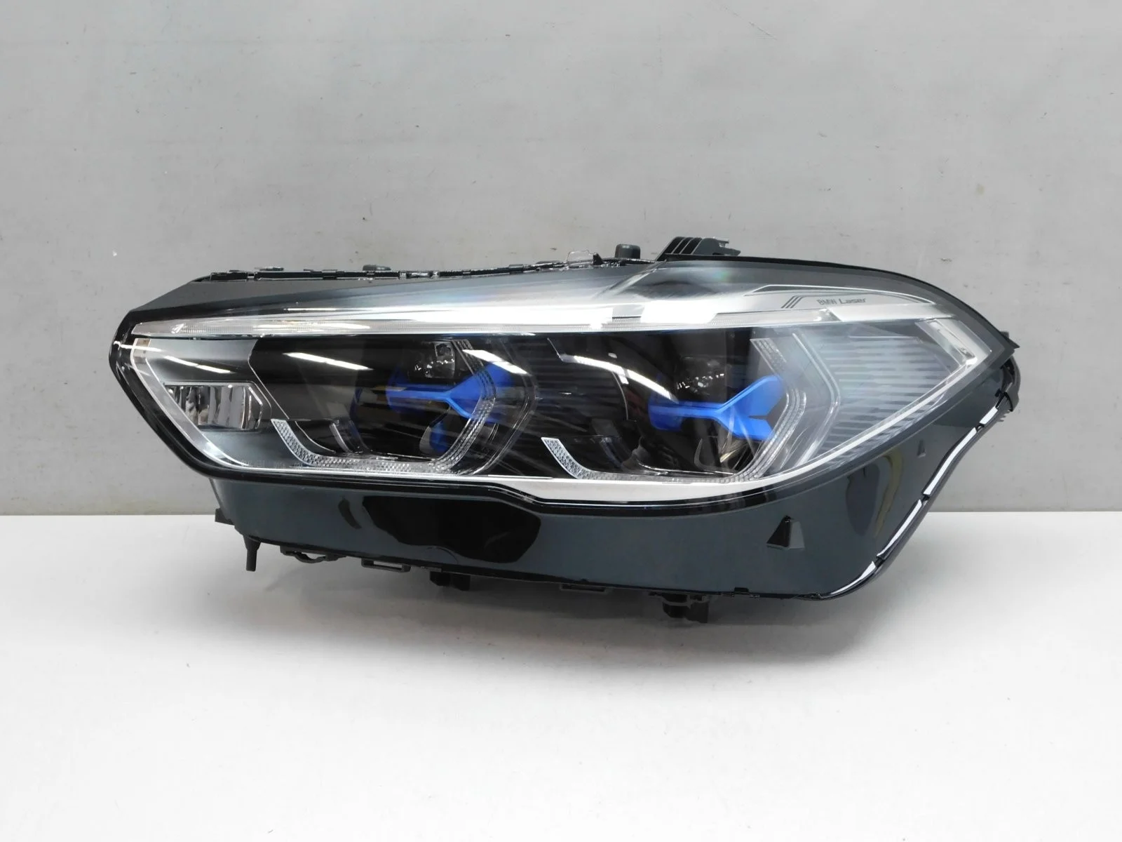 Фара левая BMW X5