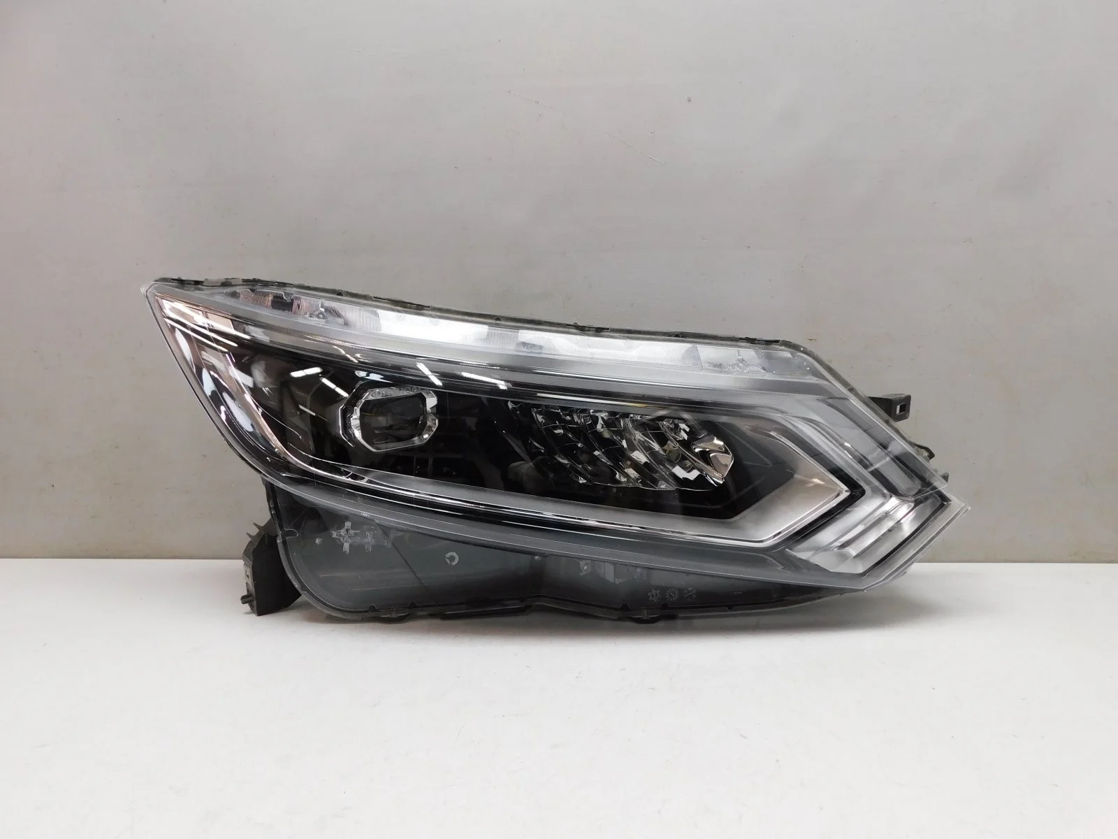 Фара правая Nissan Qashqai