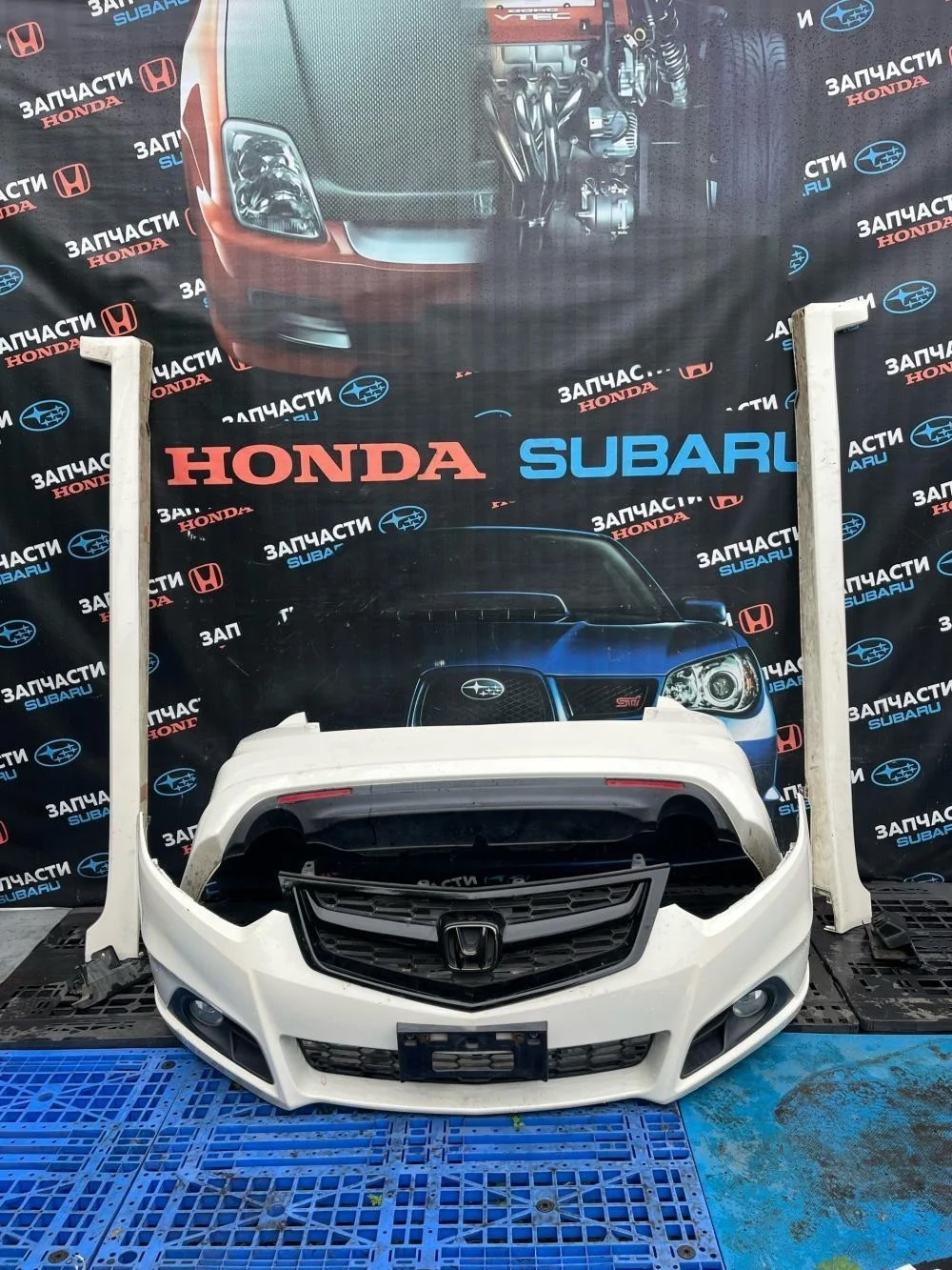 Бампер передний Honda Accord