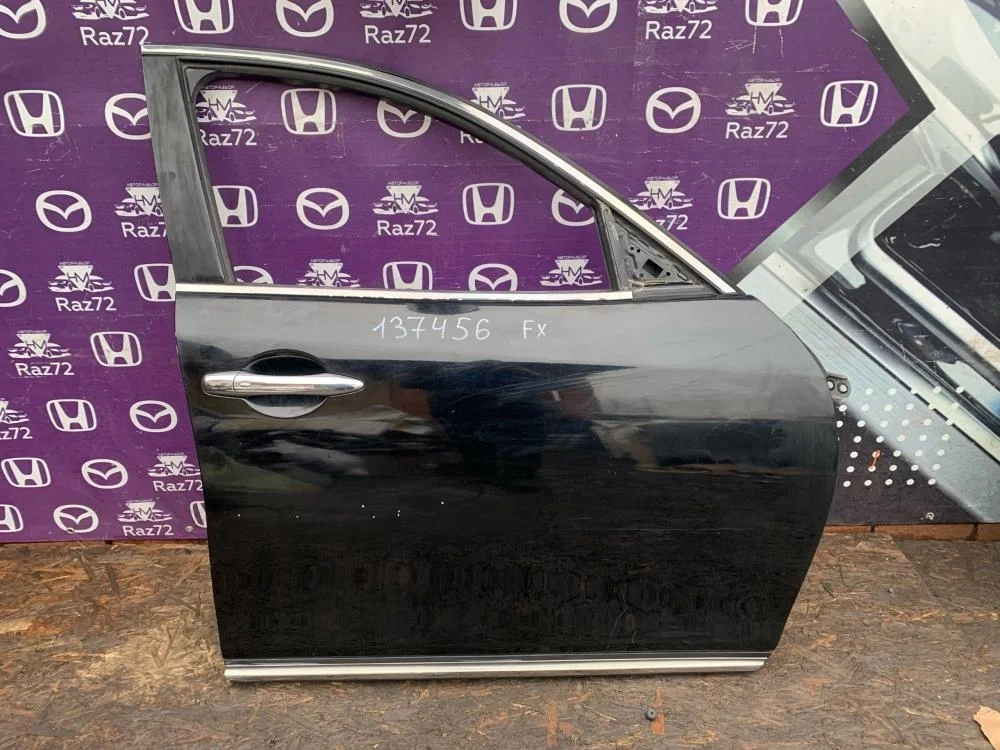 Дверь передняя правая Infiniti FX30d/FX35/FX37/FX50/QX70
