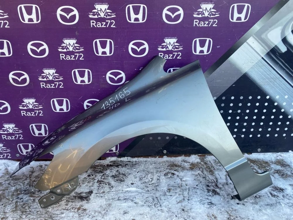 Крыло переднее левое Honda Civic