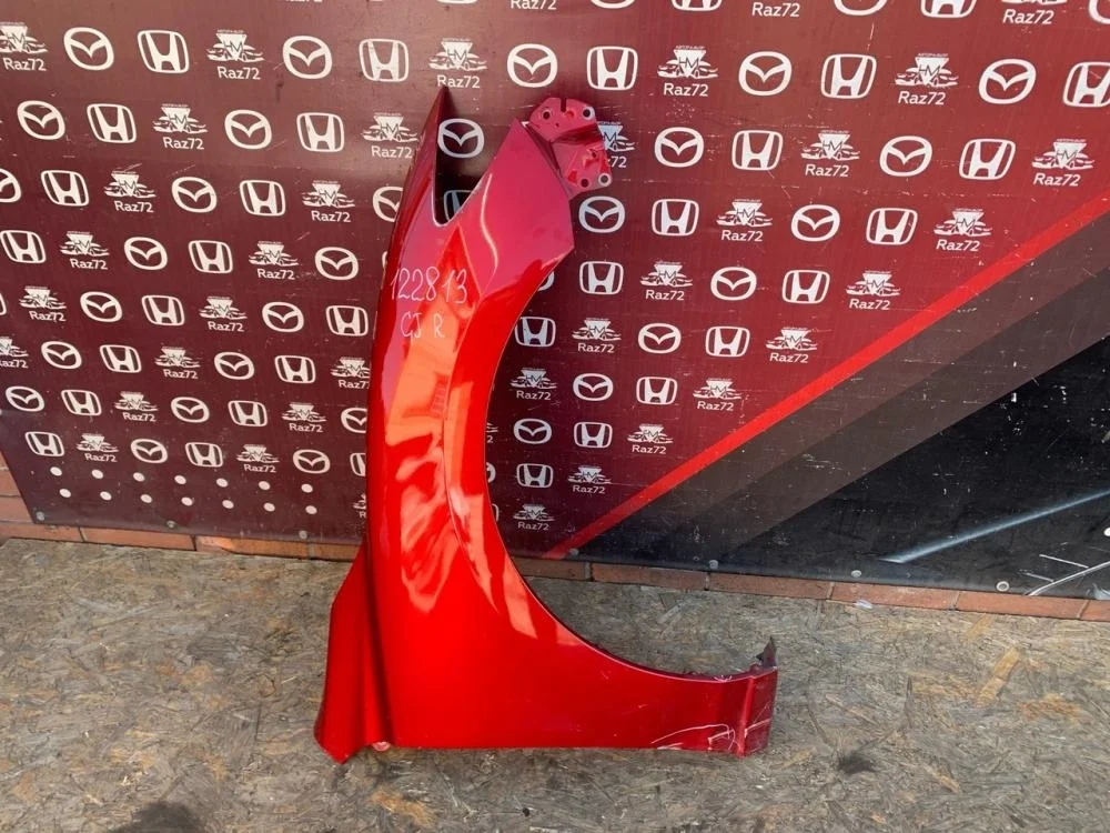 Крыло переднее правое Mazda Mazda6