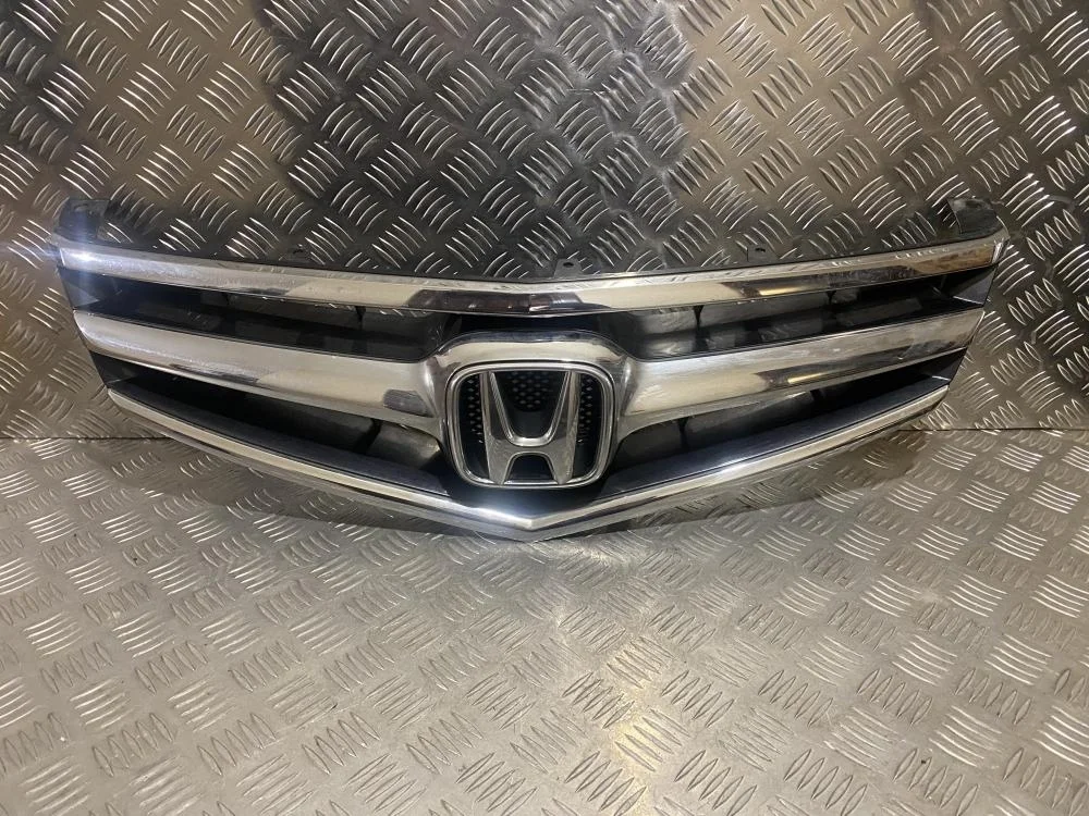 Решетка радиатора Honda Accord