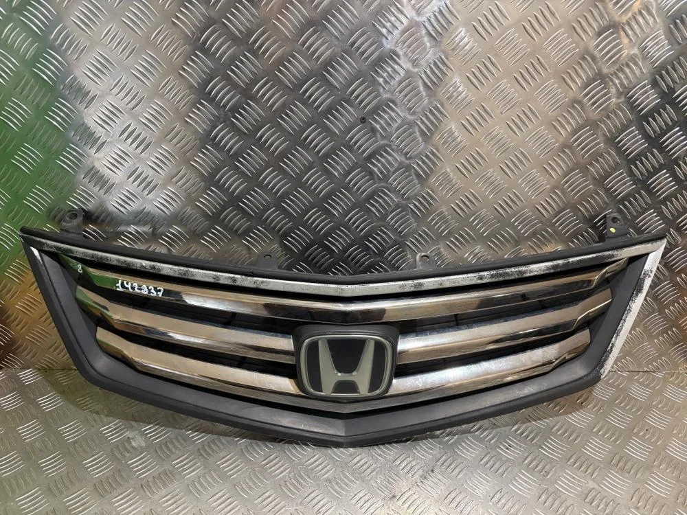 Решетка радиатора Honda Accord