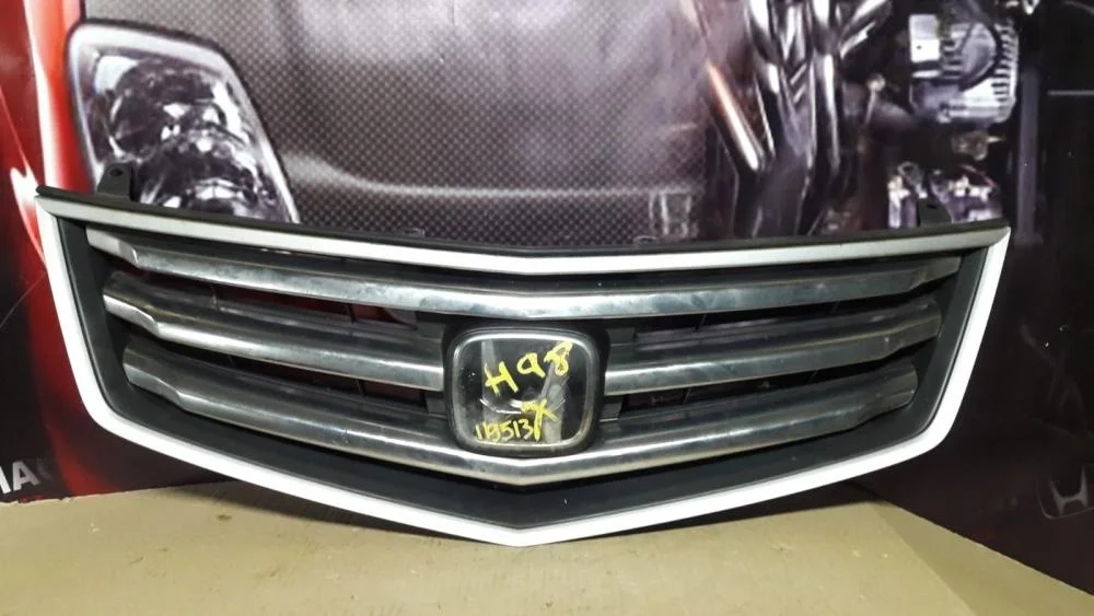 Решетка радиатора Honda Accord