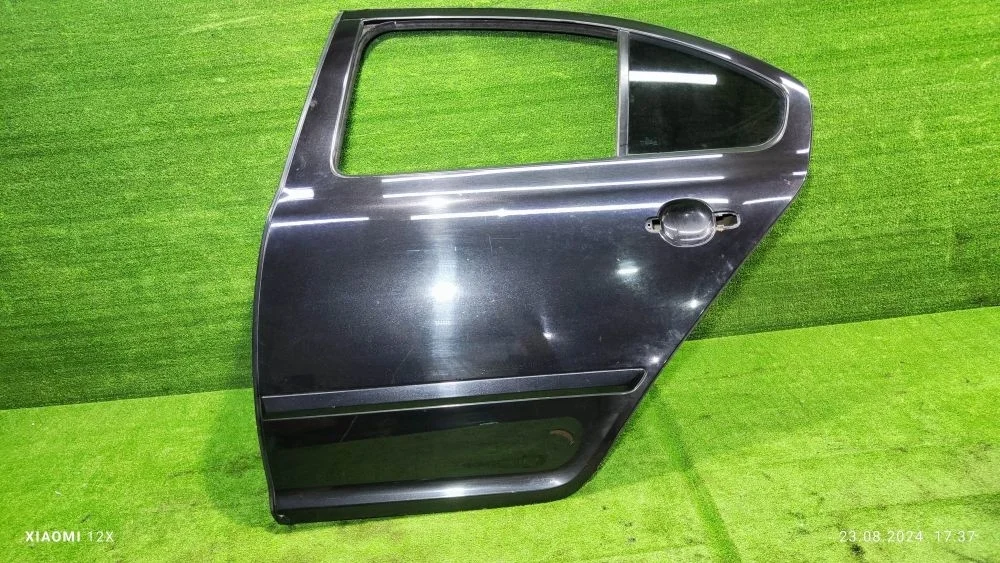Дверь задняя левая Skoda Octavia