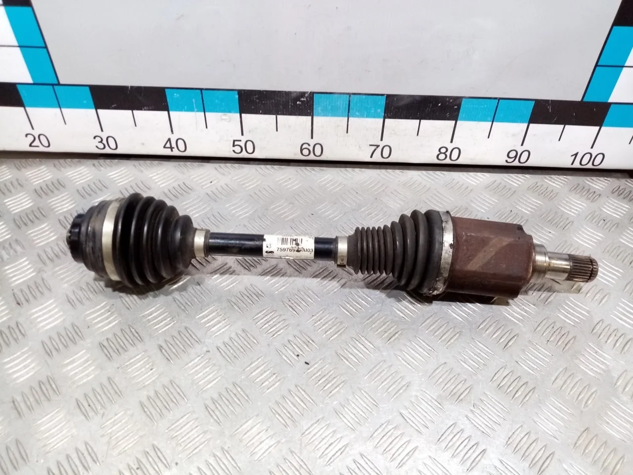 Полуось передняя левая BMW 1-Series/3-Series/M3/3-Series Gran Turismo/4-Series/M4/4-Series