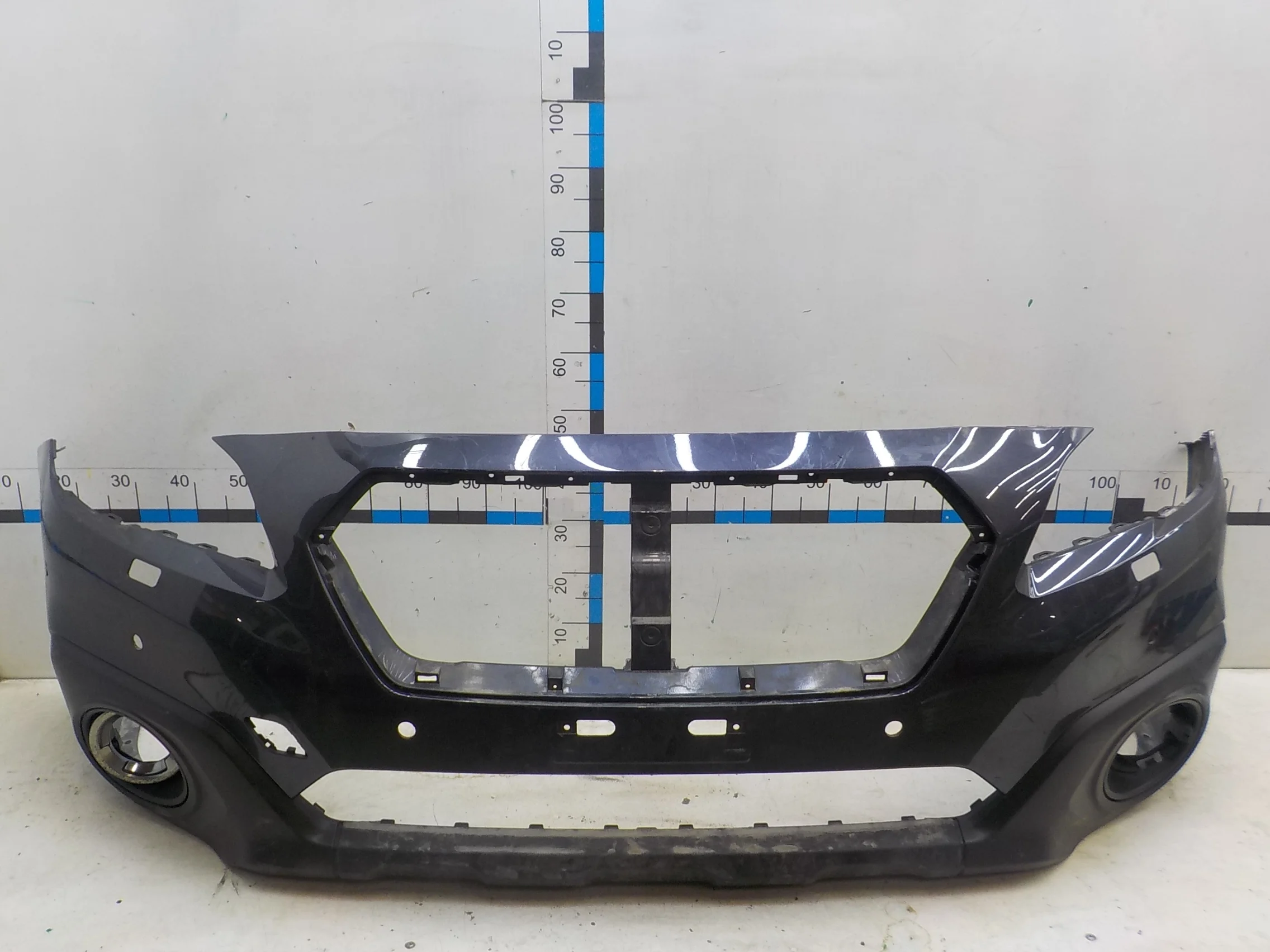 Бампер передний Subaru Outback