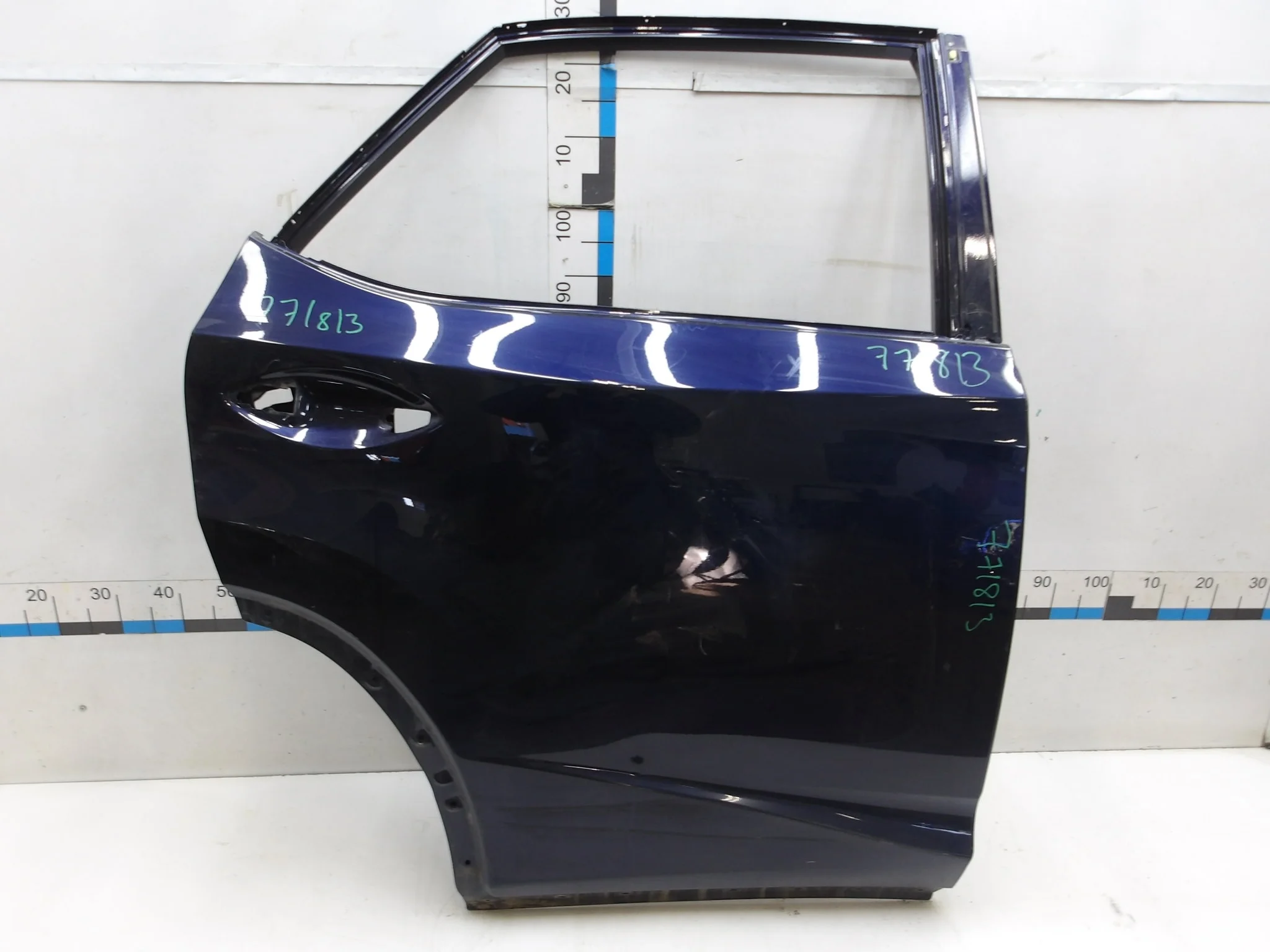 Дверь задняя правая Lexus RX200t/RX300/RX350/RX350L/RX450h/RX450hL