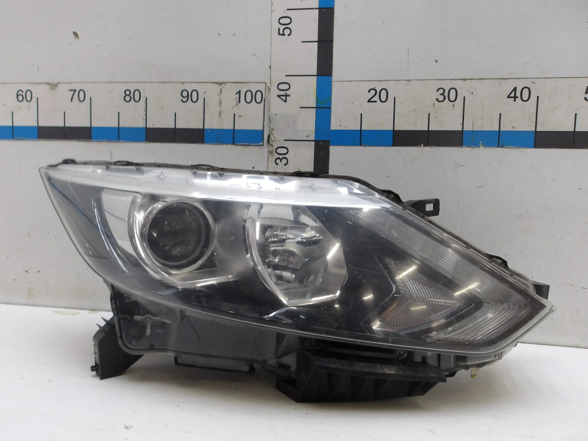 Фара правая Nissan Qashqai