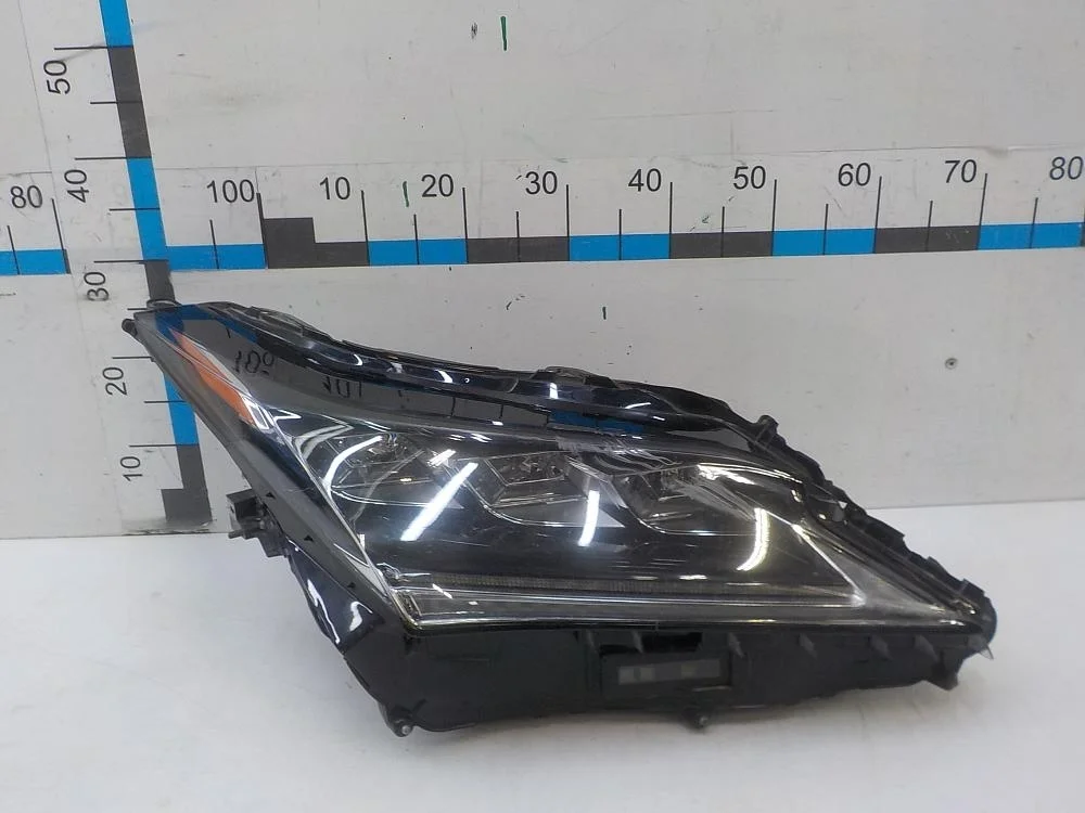 Фара правая Lexus RX200t/RX300/RX350/RX350L/RX450h/RX450hL