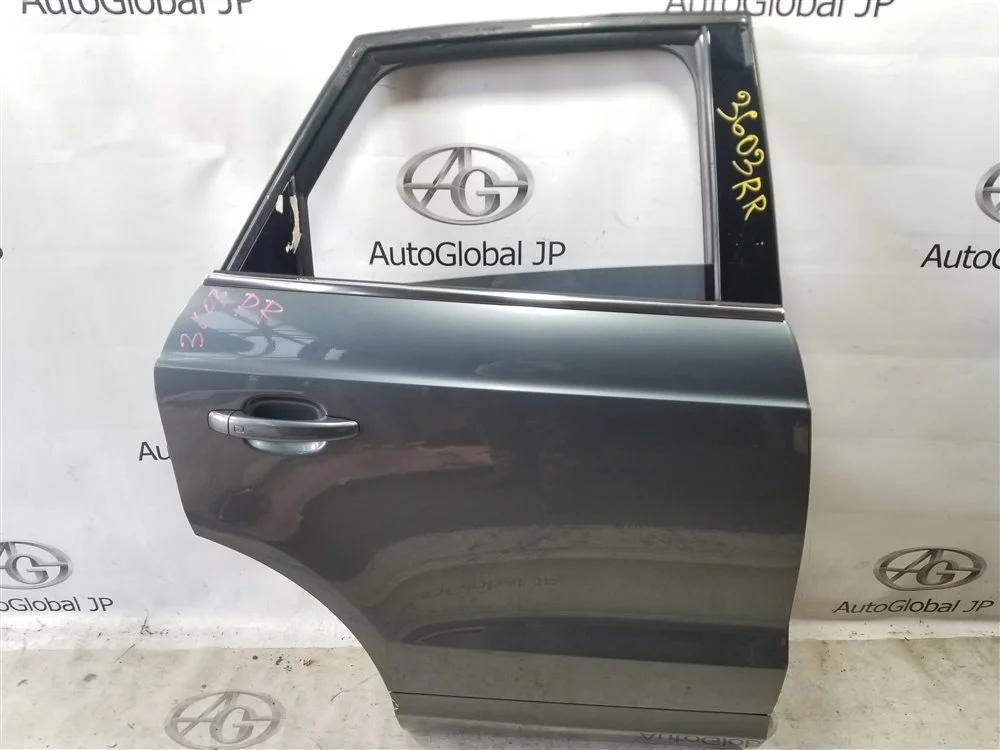 Дверь задняя правая Audi Q3/RS Q3