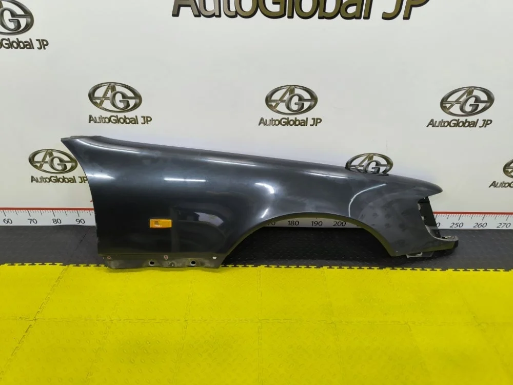 Крыло переднее правое Mercedes-Benz S-Class