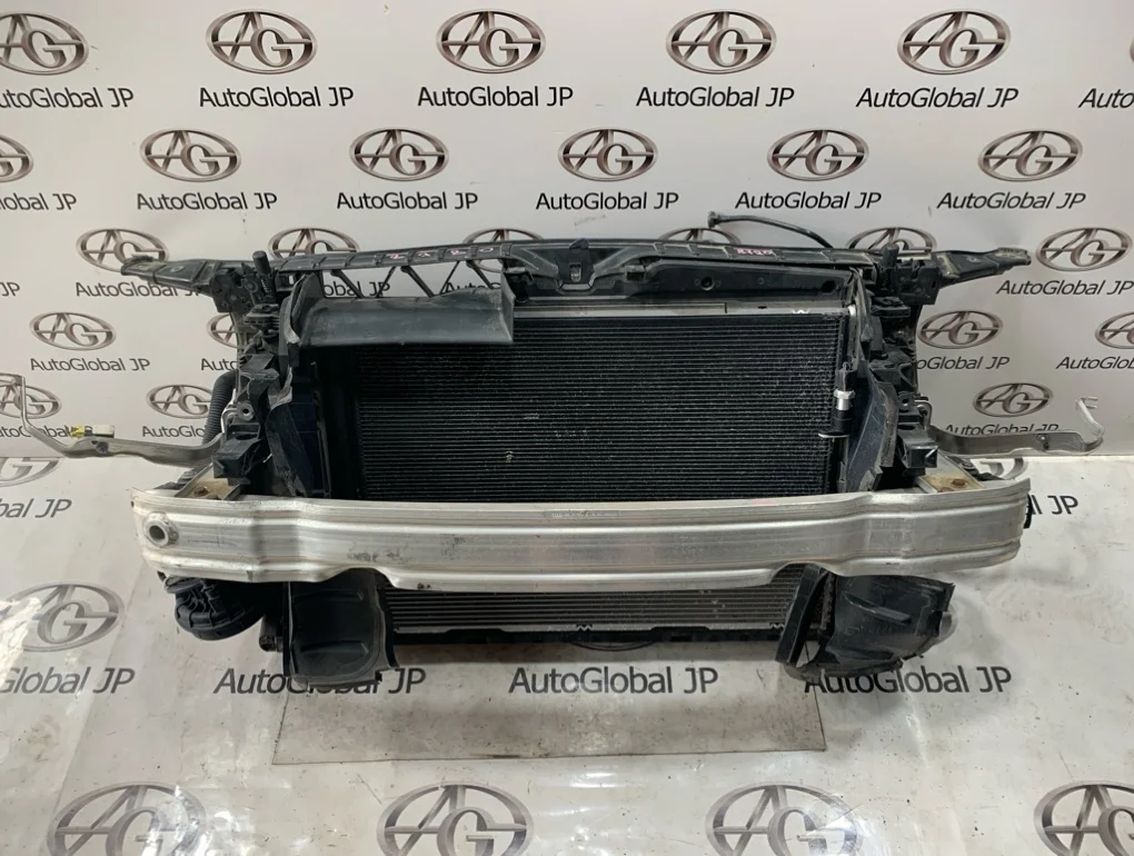 Панель передняя/телевизор (в сборе) Audi A6/RS6/S6