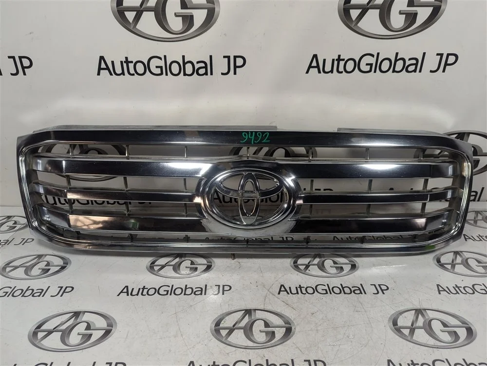 Решетка радиатора Toyota Land Cruiser