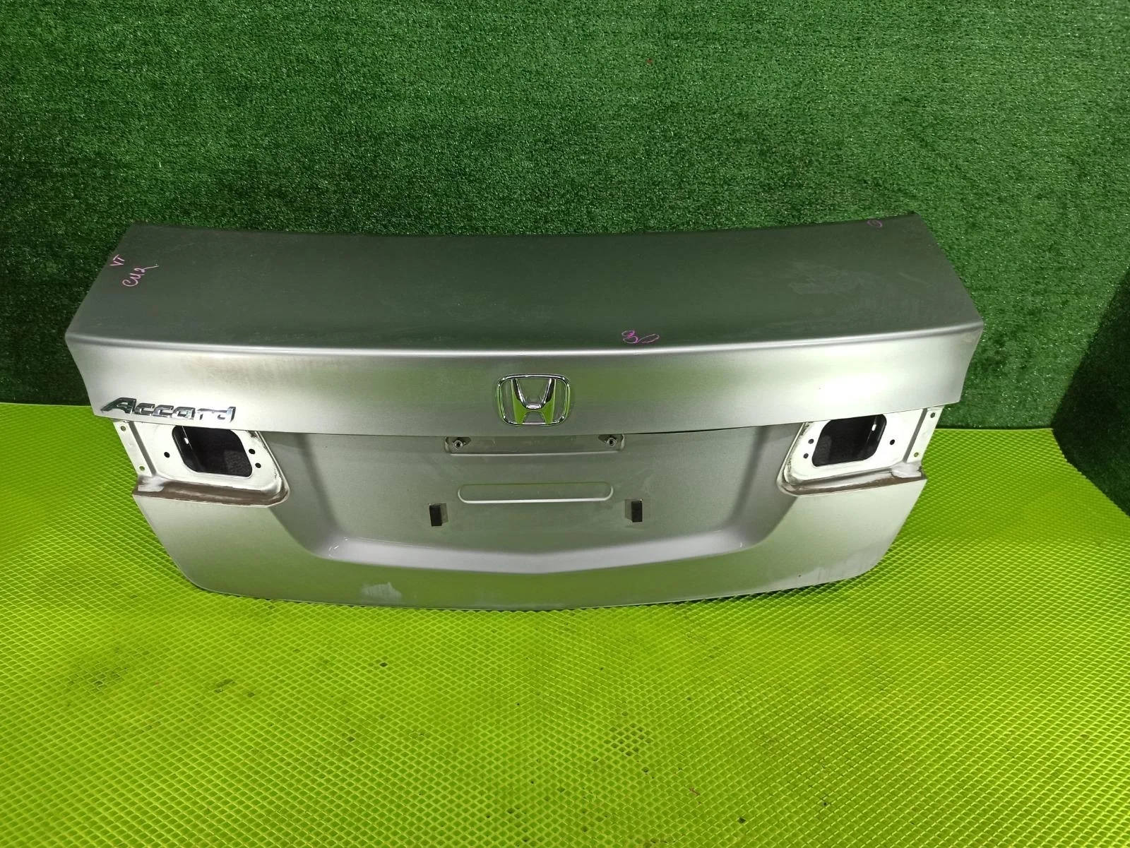 Крышка багажника Honda Accord