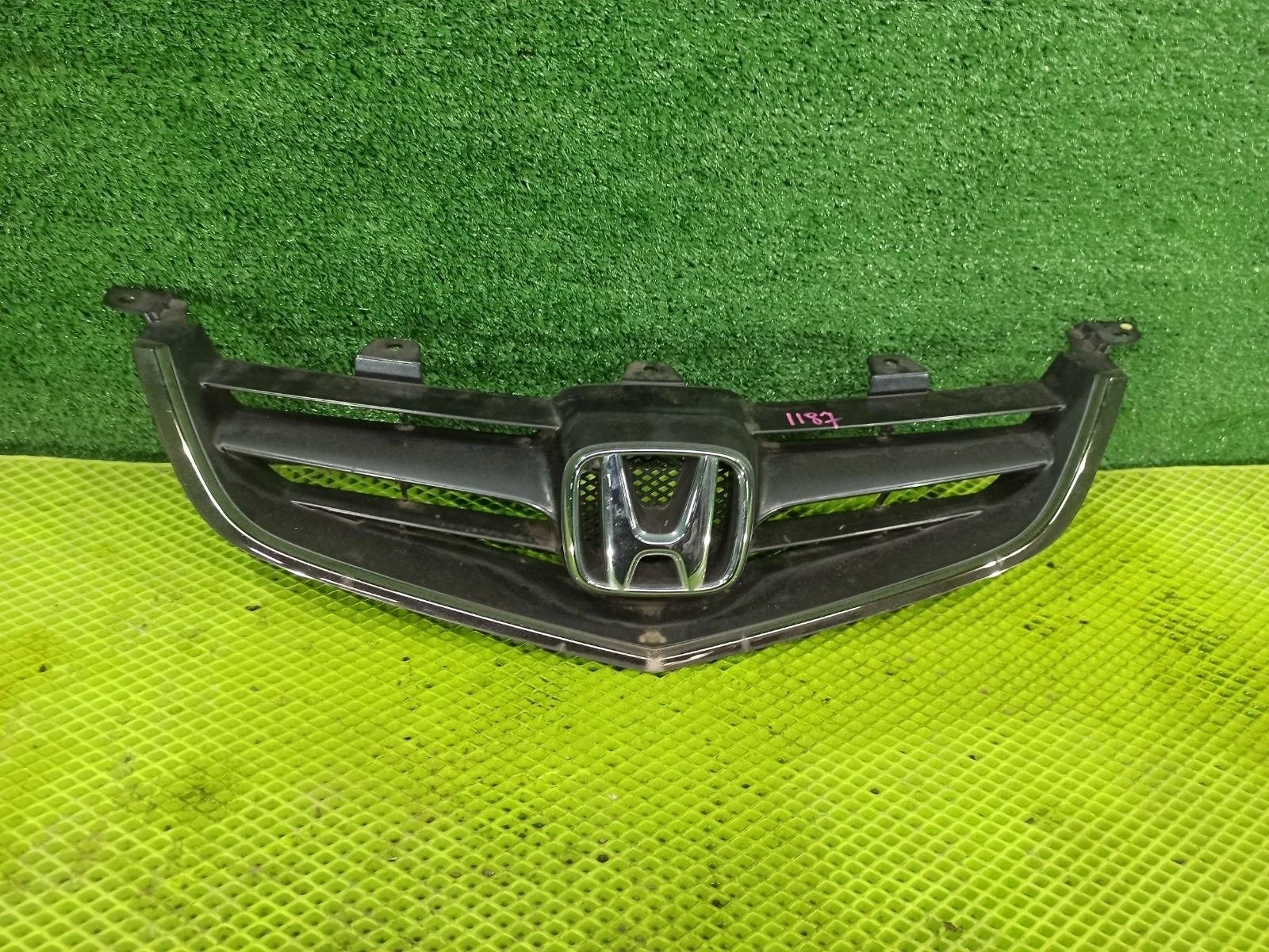 Решетка радиатора Honda Accord