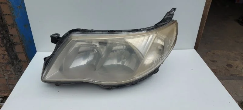 Фара левая Subaru Forester