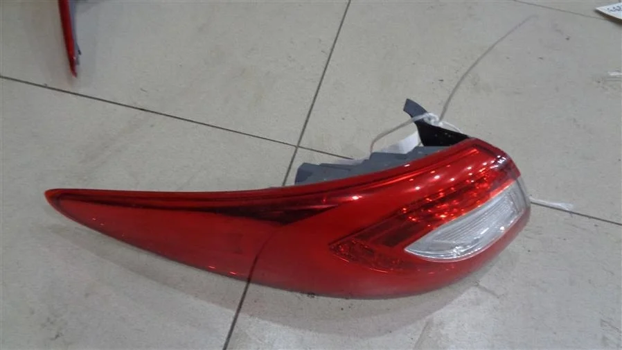 Фонарь задний наружный левый Hyundai ix35