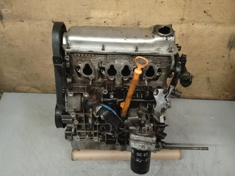 Двигатель Volkswagen Golf 1.6, AEH