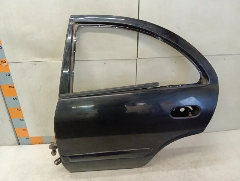 Дверь задняя левая Nissan Almera Classic
