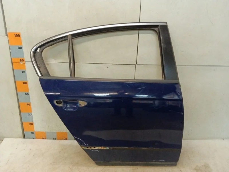 Дверь задняя правая Volkswagen Passat
