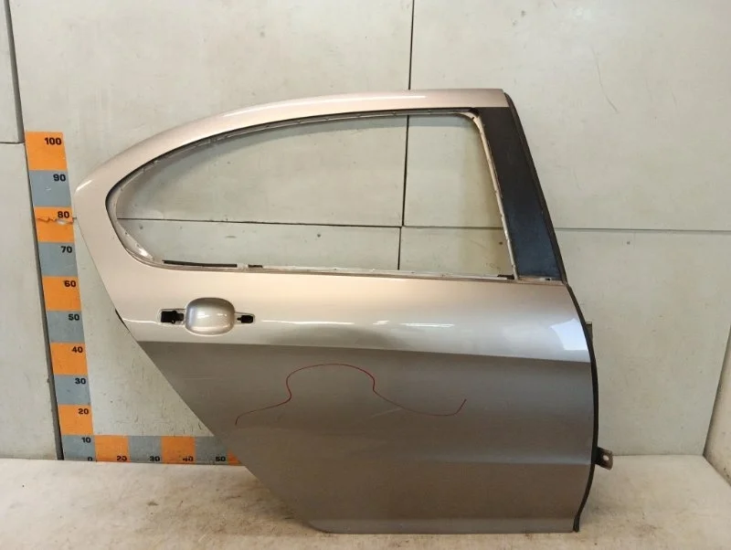 Дверь задняя правая Peugeot 408