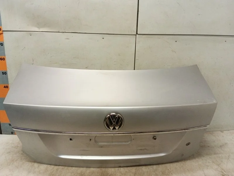 Крышка багажника Volkswagen Polo