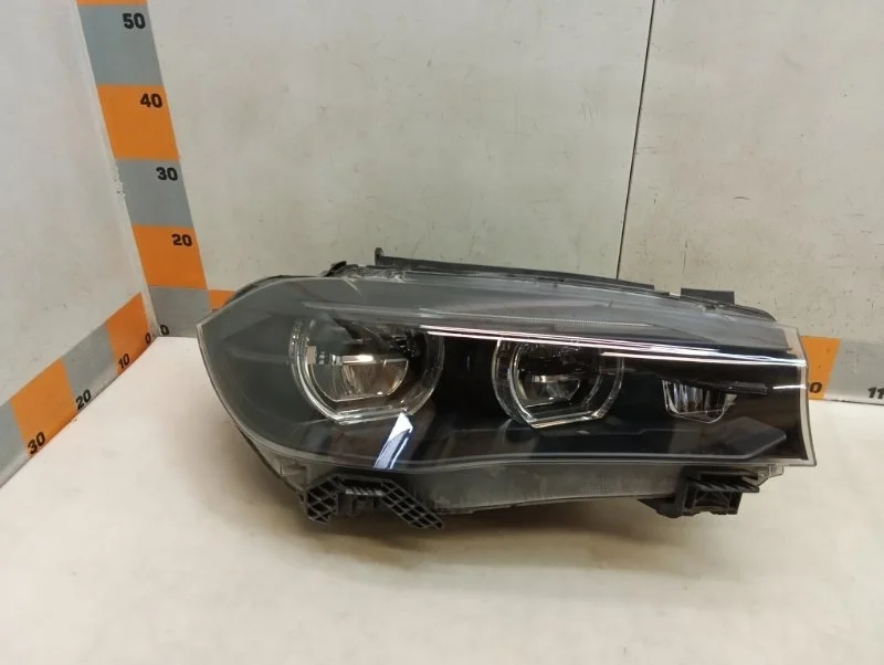 Фара правая BMW X6