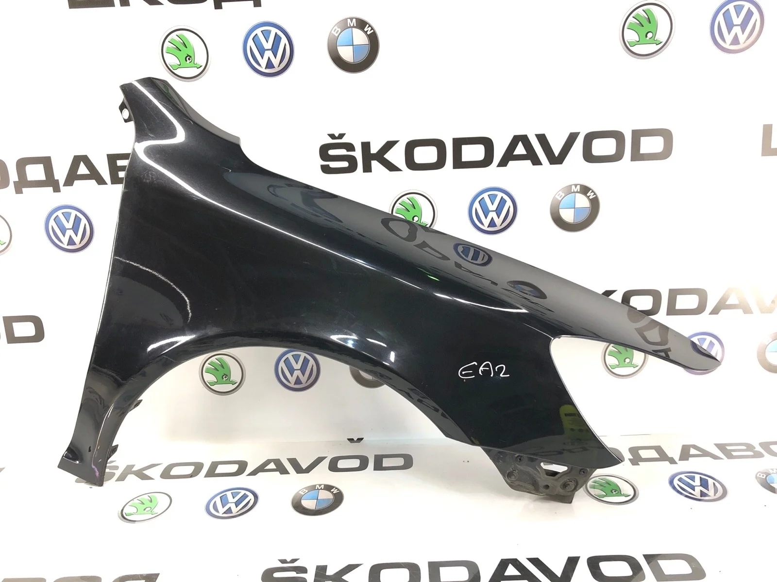 Крыло переднее правое Skoda Octavia