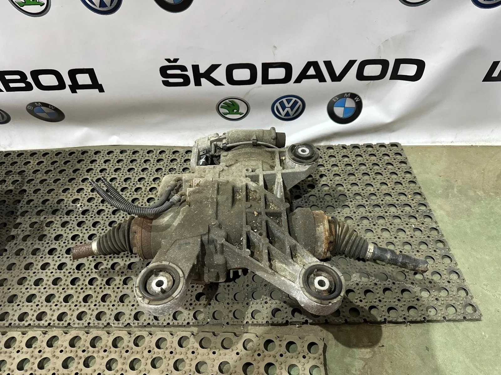 Редуктор задний Skoda Yeti