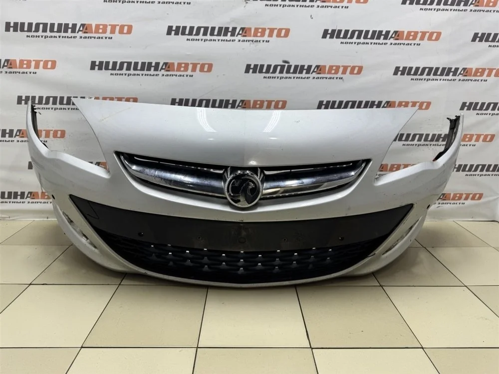 Бампер передний Opel Astra J