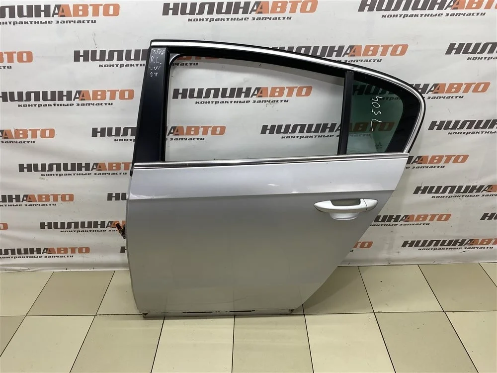 Дверь задняя левая Volkswagen Passat