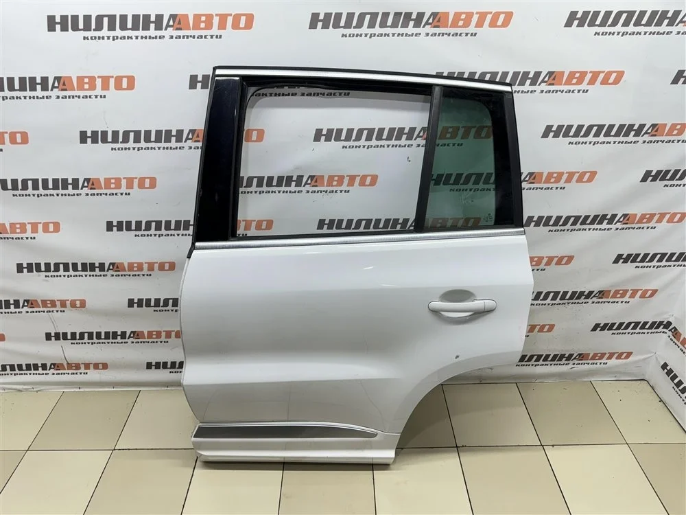 Дверь задняя левая Volkswagen Tiguan