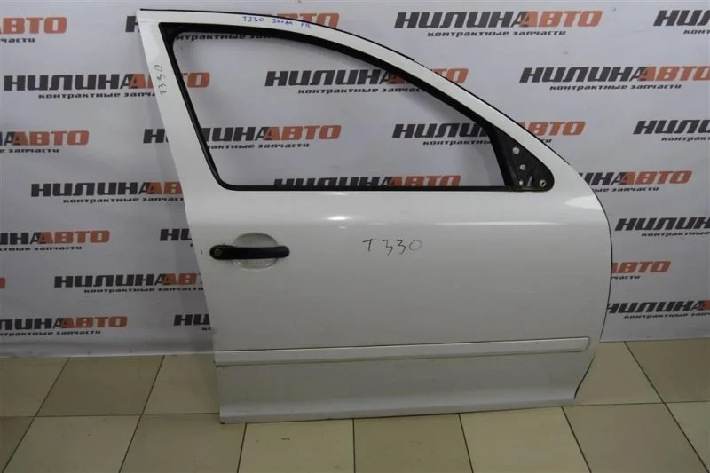 Дверь передняя правая Skoda Octavia