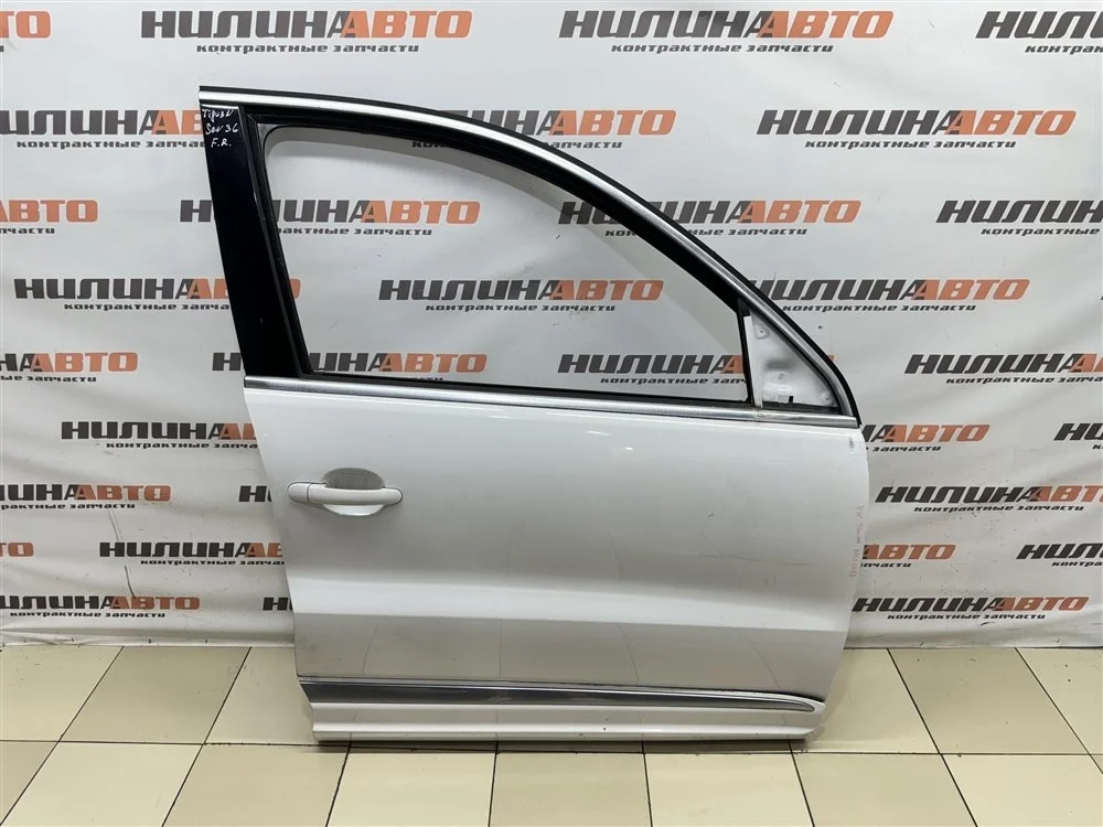 Дверь передняя правая Volkswagen Tiguan