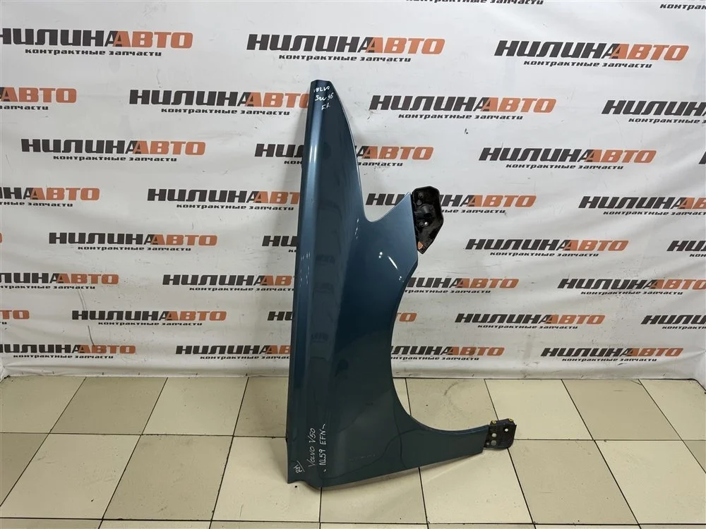 Крыло переднее правое Volvo V50