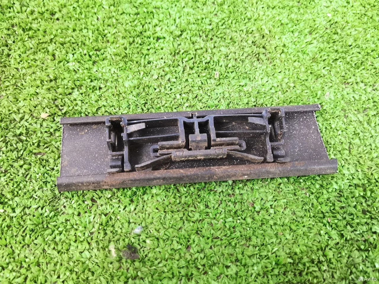 Молдинг крыши - крепление ford focus 3