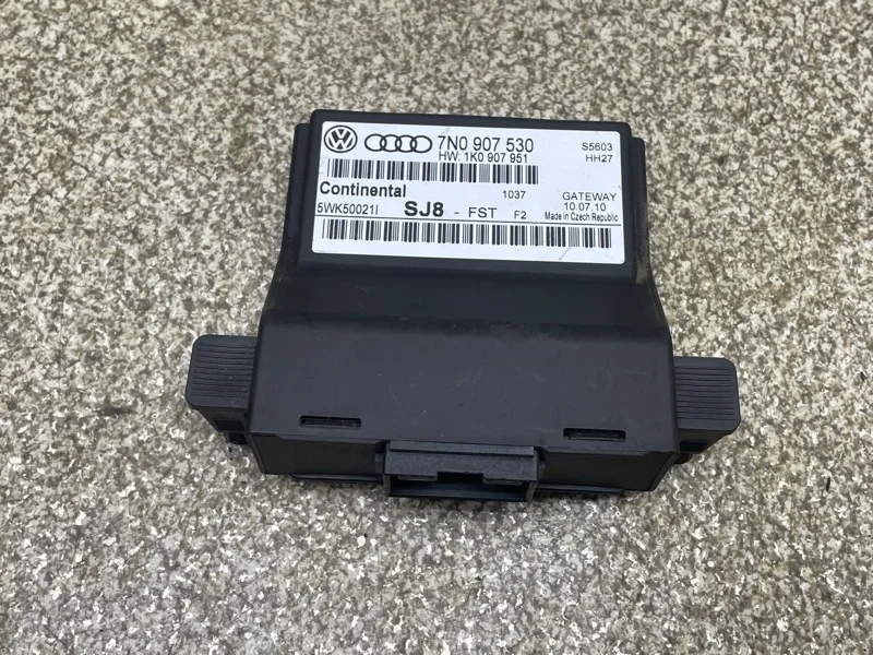 Блок электронный Skoda Yeti 2010 7N0907530 1.2 CBZB MT