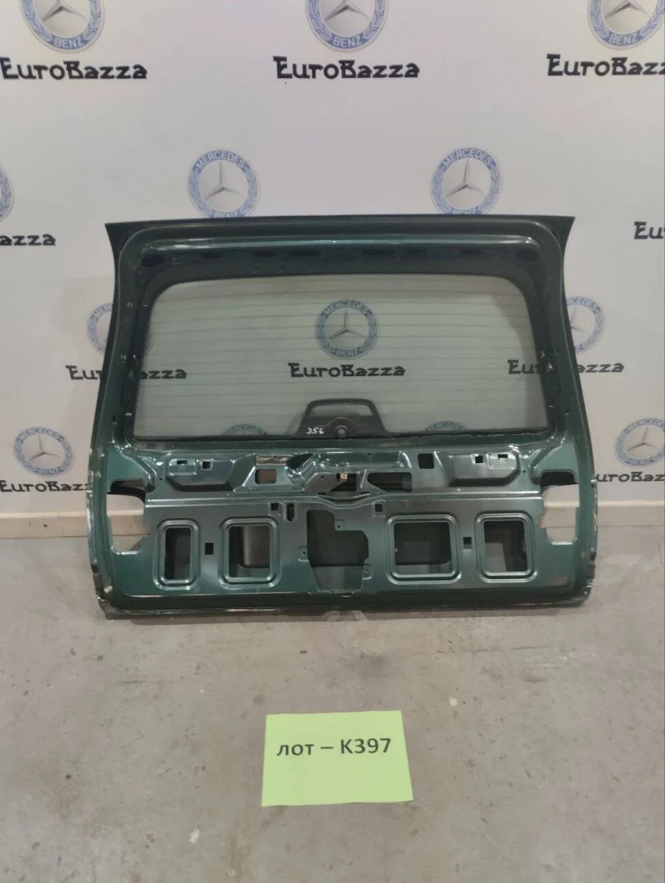 Дверь багажника Mercedes W210