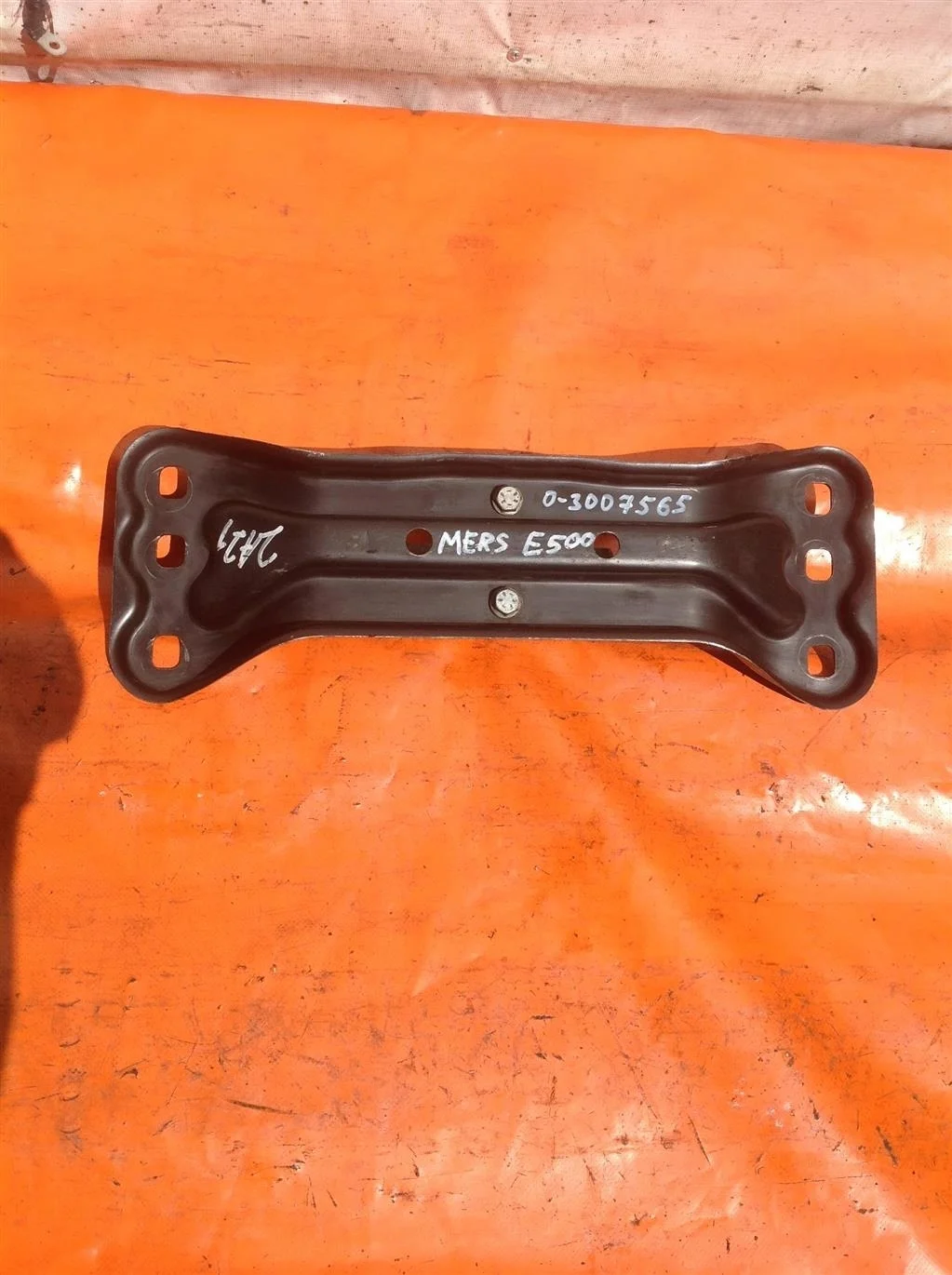 Опора двигателя Mercedes W211 E-Klasse 2002-2009